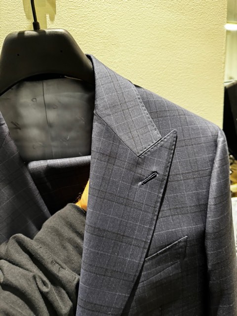 The Details — MigsWax made-to-measure